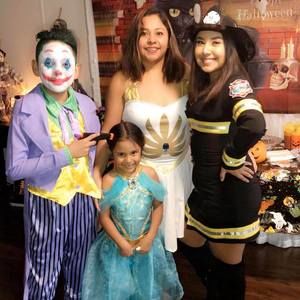 Meet your Posher, Nora